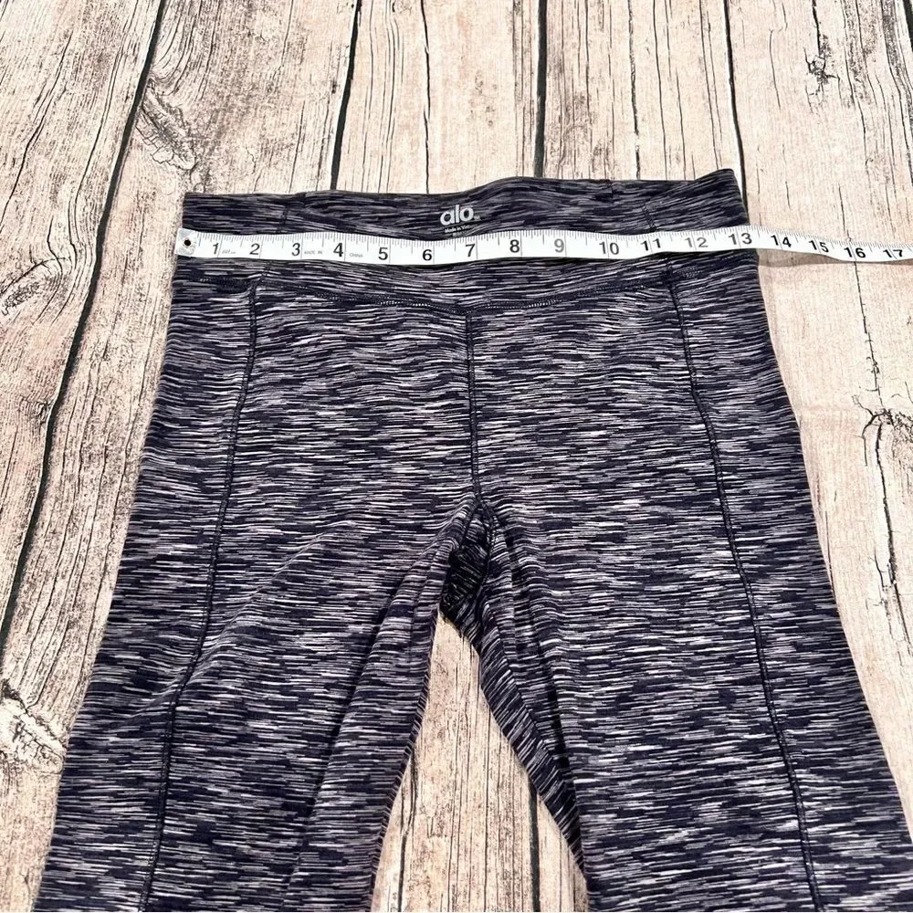 Alo Yoga cropped space dye leggings with rouching at cuffs size small